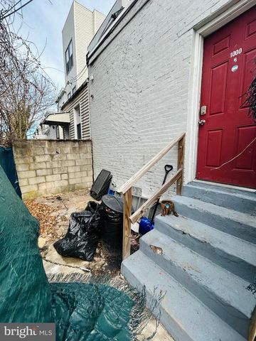1000 N 43RD ST, Philadelphia, PA 19104