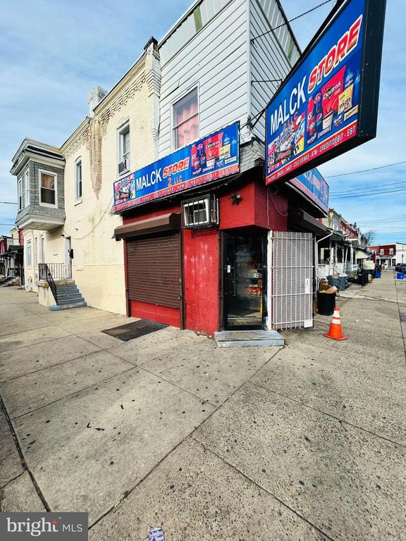 1000 N 43RD ST, Philadelphia, PA 19104