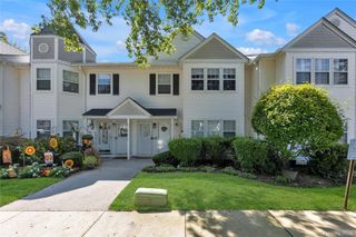 45 Country View Lane, Middle Island, NY 11953