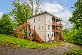 127 Cliff St, Southbridge, MA 01550