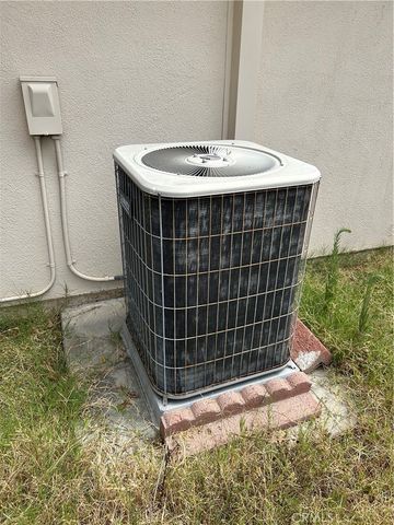 12041 Davenport, Los Alamitos, CA 90720