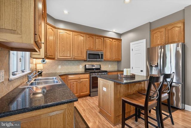 1624 SADDLE LN, Harrisburg, PA 17111