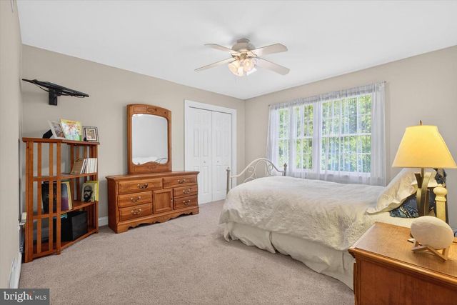 1624 SADDLE LN, Harrisburg, PA 17111