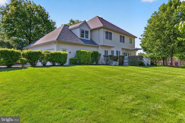 1624 SADDLE LN, Harrisburg, PA 17111