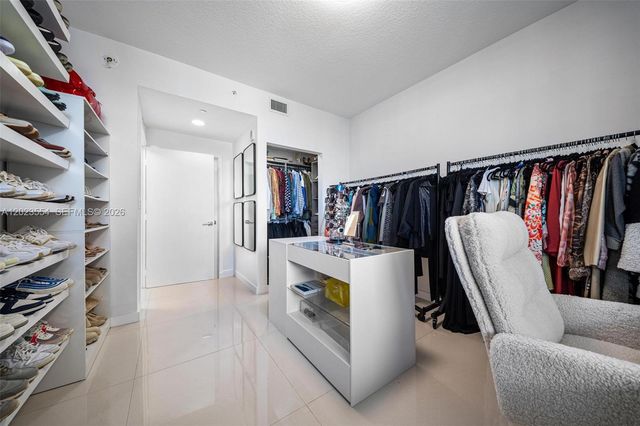 600 NE 27th St 1104, Miami, FL 33137