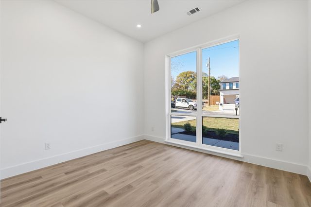 5810 Plum Dale Road, Dallas, TX 75241