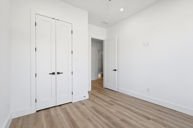 5810 Plum Dale Road, Dallas, TX 75241