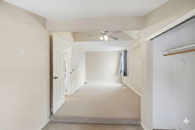 860 Parkway Avenue, Elgin, IL 60120