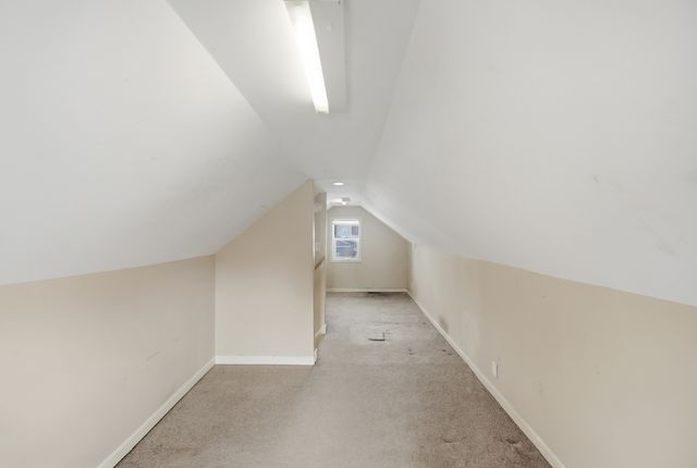 860 Parkway Avenue, Elgin, IL 60120