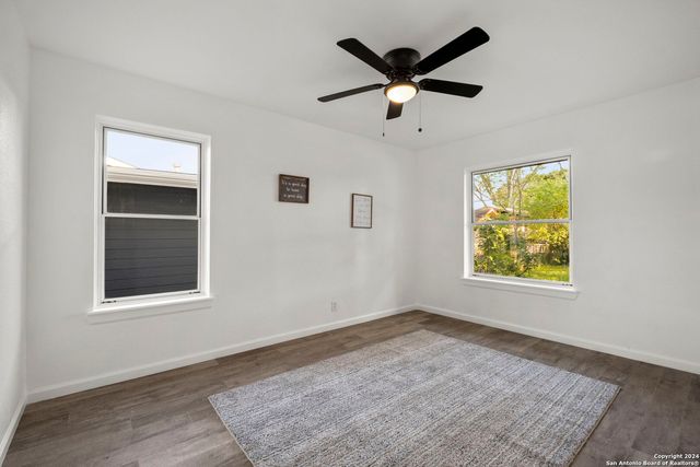 254 Kate Schenck, San Antonio, TX 78223