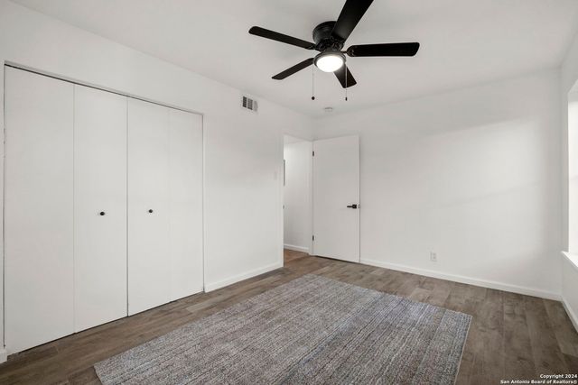 254 Kate Schenck, San Antonio, TX 78223