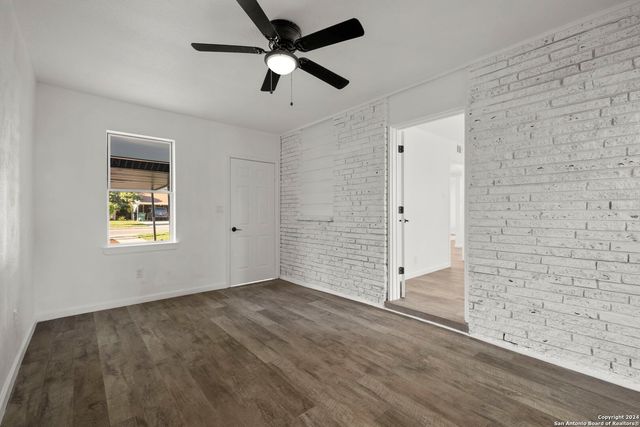 254 Kate Schenck, San Antonio, TX 78223