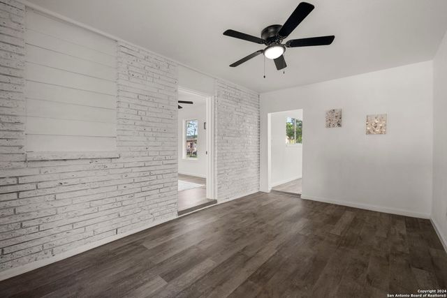 254 Kate Schenck, San Antonio, TX 78223