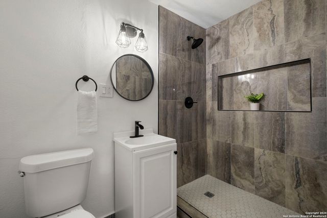 254 Kate Schenck, San Antonio, TX 78223