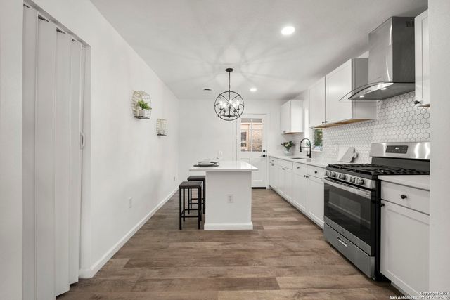 254 Kate Schenck, San Antonio, TX 78223