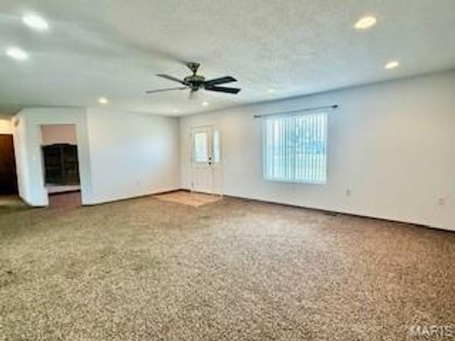 16328 Stolletown Road, Carlyle, IL 62231