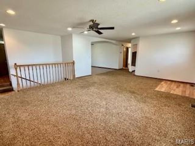 16328 Stolletown Road, Carlyle, IL 62231