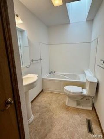 16328 Stolletown Road, Carlyle, IL 62231