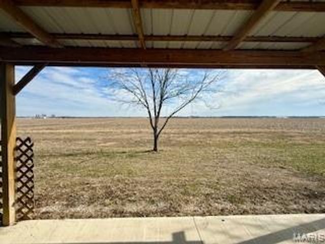 16328 Stolletown Road, Carlyle, IL 62231