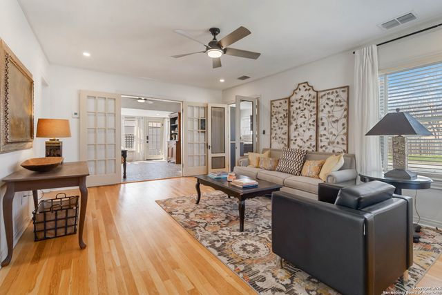 803 BISMARK ST, Seguin, TX 78155
