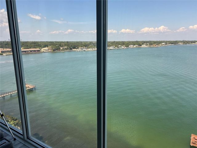 7200 SUNSHINE SKYWAY LANE S 15F, St Petersburg, FL 33711