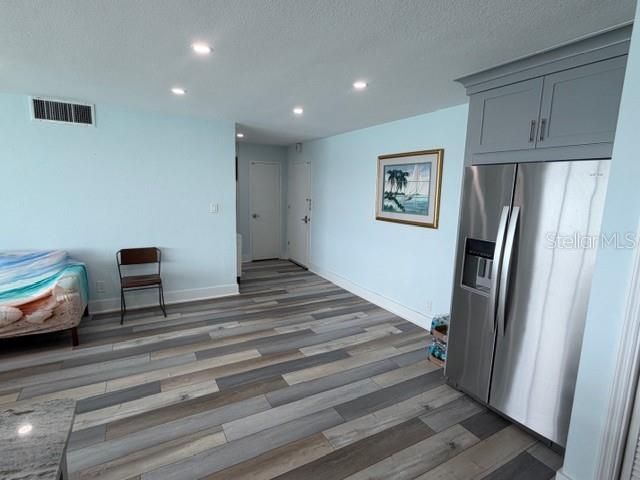 7200 SUNSHINE SKYWAY LANE S 15F, St Petersburg, FL 33711