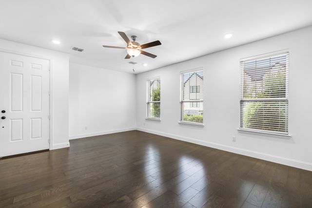 4611 Smokey Quartz Lane, Arlington, TX 76005