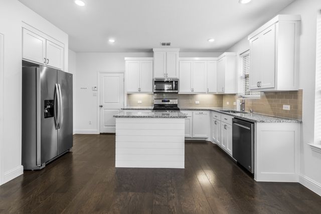 4611 Smokey Quartz Lane, Arlington, TX 76005
