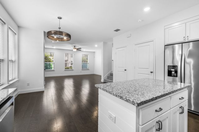 4611 Smokey Quartz Lane, Arlington, TX 76005