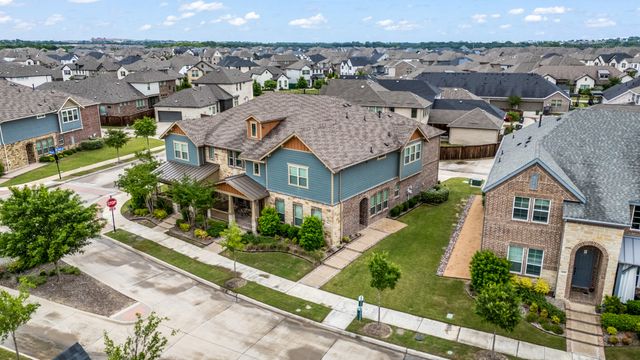 4611 Smokey Quartz Lane, Arlington, TX 76005