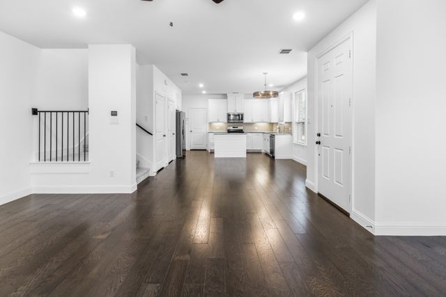 4611 Smokey Quartz Lane, Arlington, TX 76005