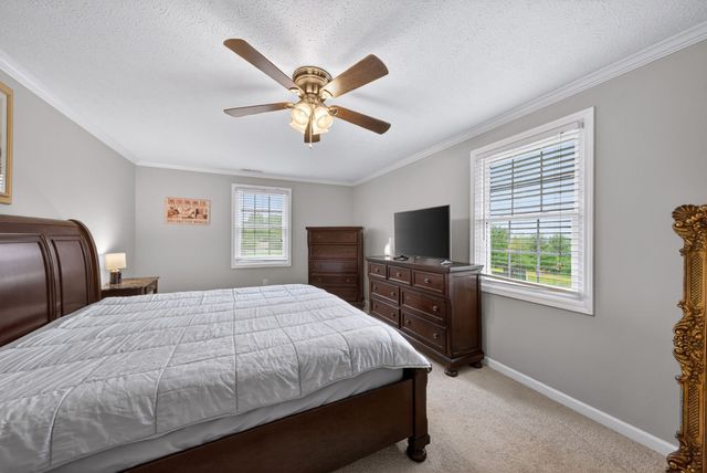 1765 Hayshed Rd, Charlotte, TN 37036