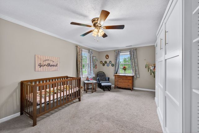1765 Hayshed Rd, Charlotte, TN 37036