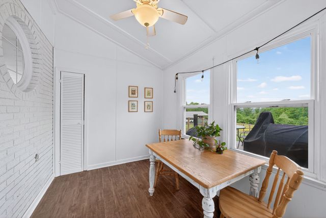1765 Hayshed Rd, Charlotte, TN 37036