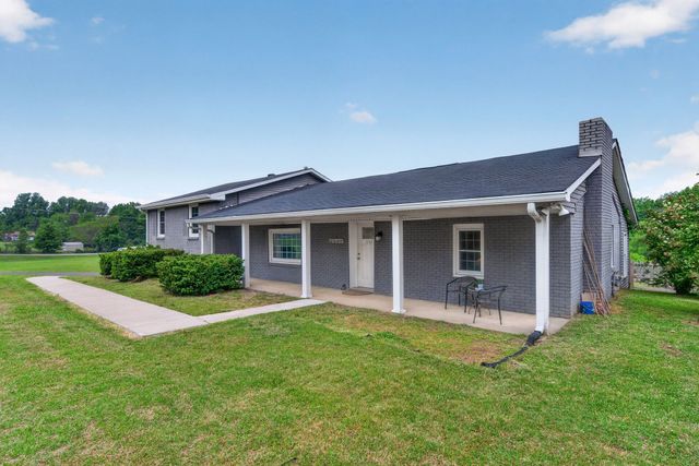 1765 Hayshed Rd, Charlotte, TN 37036