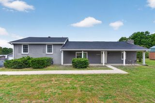 1765 Hayshed Rd, Charlotte, TN 37036