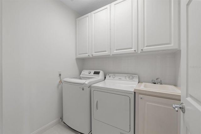 7665 BERGAMO AVENUE, Sarasota, FL 34238