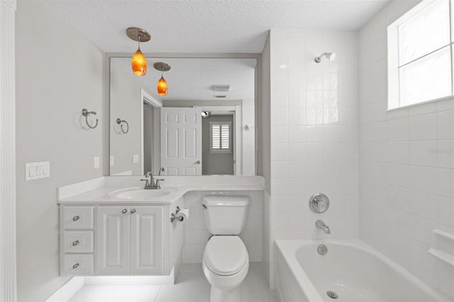 7665 BERGAMO AVENUE, Sarasota, FL 34238