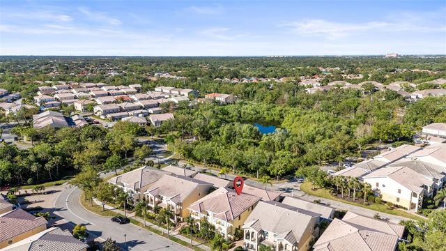 7665 BERGAMO AVENUE, Sarasota, FL 34238