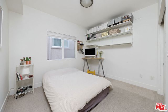 11831 Avon Way 202, Los Angeles, CA 90066