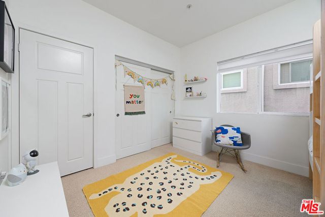 11831 Avon Way 202, Los Angeles, CA 90066