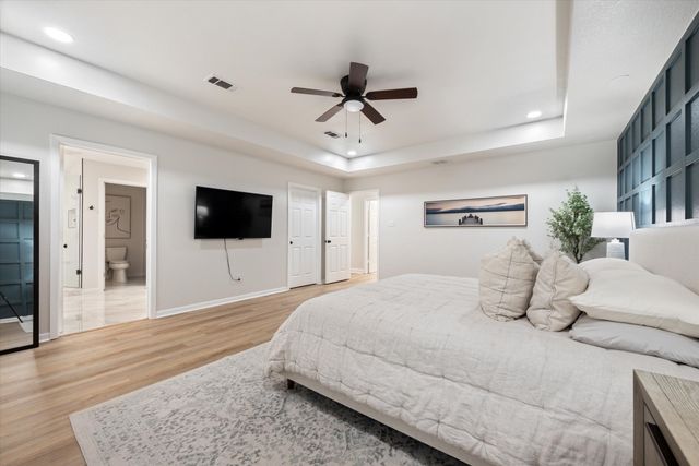 1706 Dunn Street, Grapevine, TX 76051