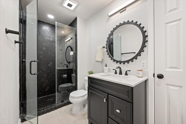 1706 Dunn Street, Grapevine, TX 76051