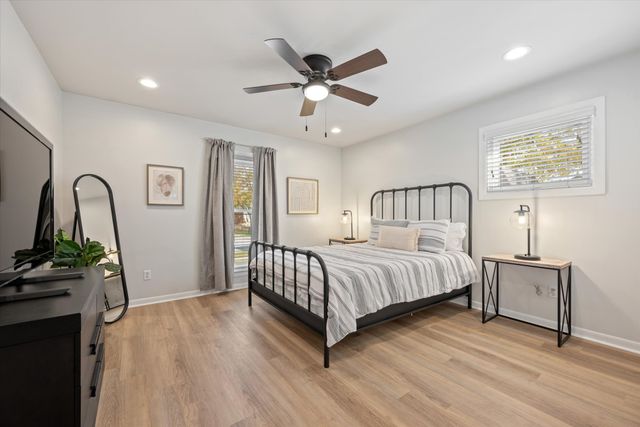 1706 Dunn Street, Grapevine, TX 76051