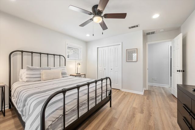 1706 Dunn Street, Grapevine, TX 76051