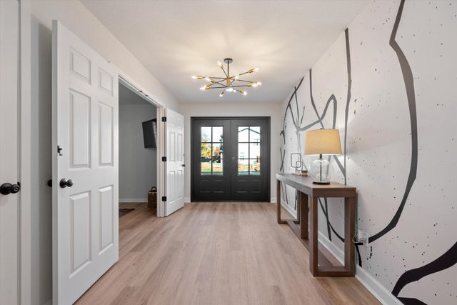 1706 Dunn Street, Grapevine, TX 76051