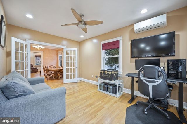 106 NUNNERY LN, Baltimore, MD 21228