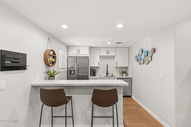 6125 E INDIAN SCHOOL Road 113, Scottsdale, AZ 85251