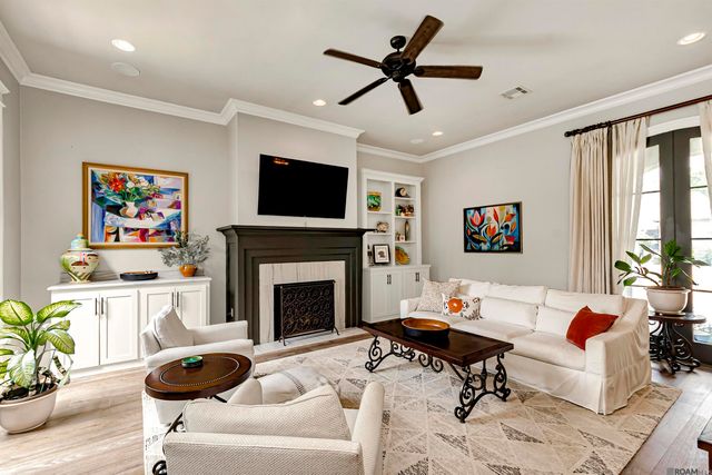 7928 Settlers Cir, Baton Rouge, LA 70810