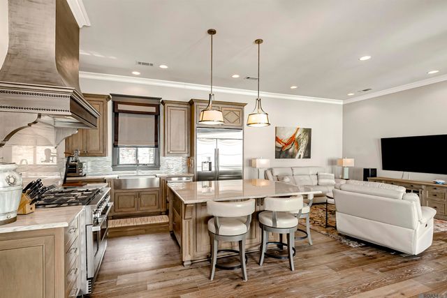 7928 Settlers Cir, Baton Rouge, LA 70810